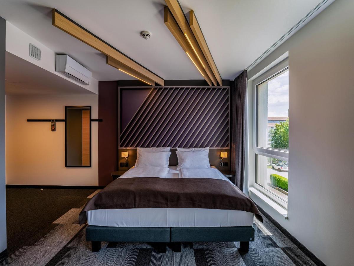 B&B Hotel 빌린겐슈베닝겐 외부 사진