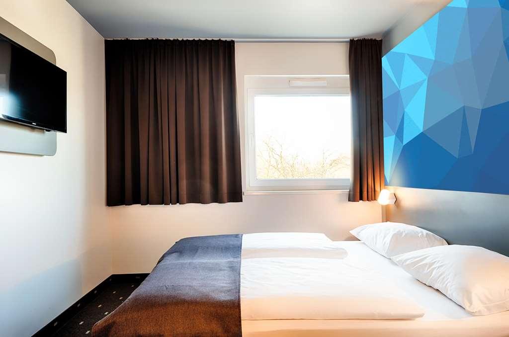 B&B Hotel 빌린겐슈베닝겐 객실 사진