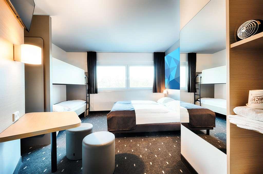 B&B Hotel 빌린겐슈베닝겐 객실 사진