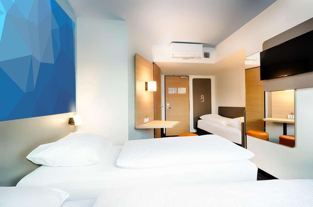 B&B Hotel 빌린겐슈베닝겐 객실 사진