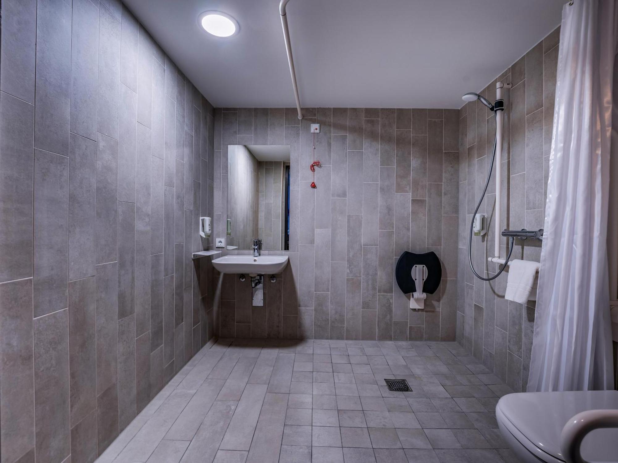 B&B Hotel 빌린겐슈베닝겐 외부 사진
